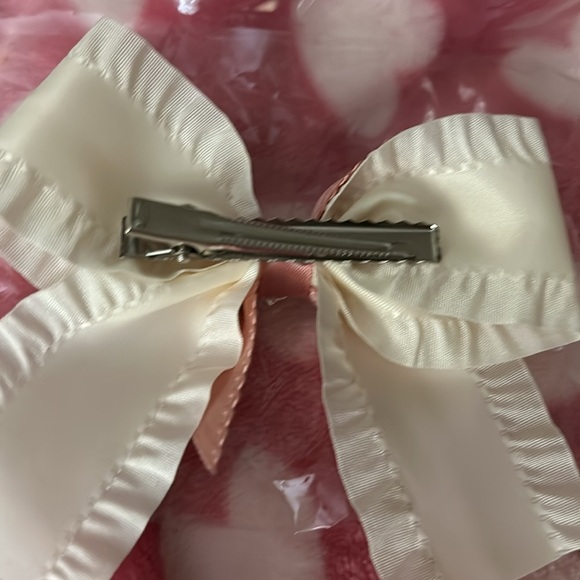 πFREEπ w/ 3+ item bundle - Picture 2 of 2